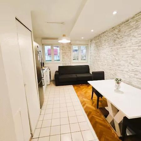 Mini-Studio Avec Kitchenette Ou Chambre Confort Avec Frigo Et Tv - Parking En Option Sur Resa ! Chaville Dış mekan fotoğraf