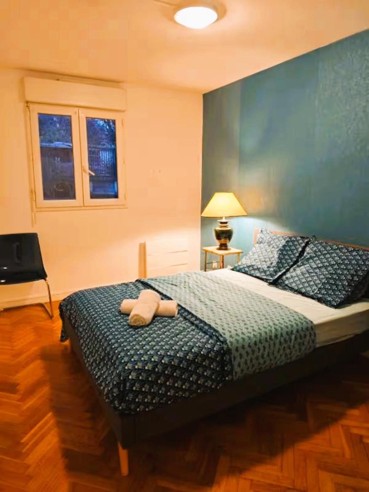Mini-Studio Avec Kitchenette Ou Chambre Confort Avec Frigo Et Tv - Parking En Option Sur Resa ! Chaville Dış mekan fotoğraf