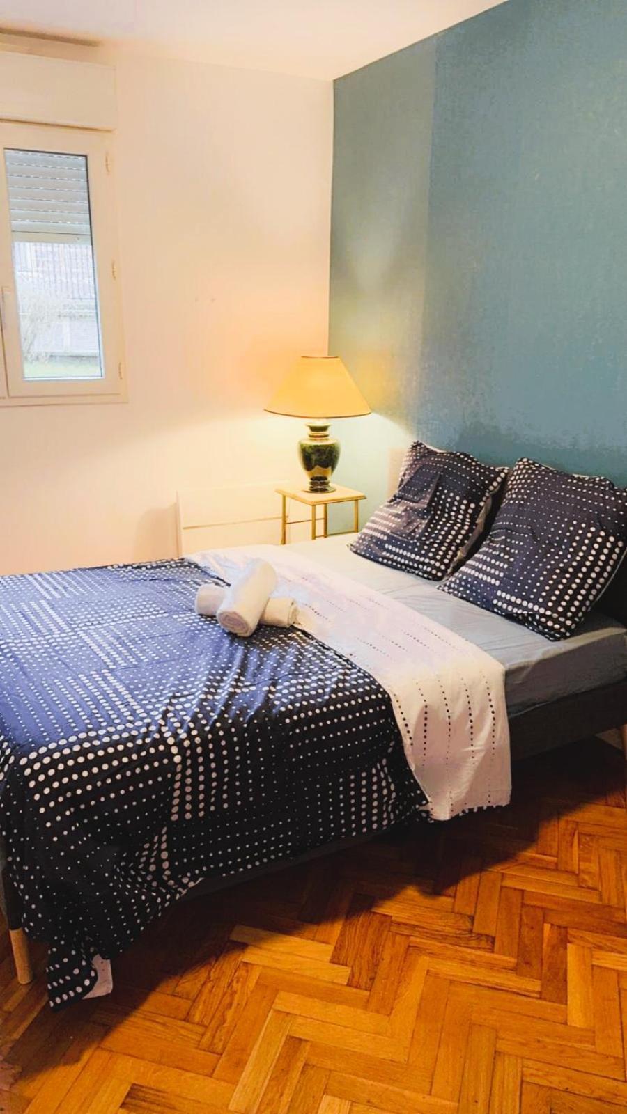 Mini-Studio Avec Kitchenette Ou Chambre Confort Avec Frigo Et Tv - Parking En Option Sur Resa ! Chaville Dış mekan fotoğraf